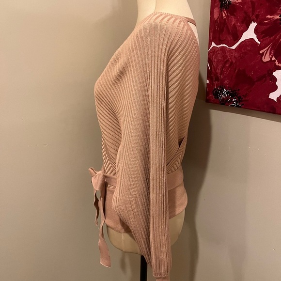 Love Tree Juniors Ribbed Long Sleeve Surplice sweater, in clay, size Small - Picture 4 of 7